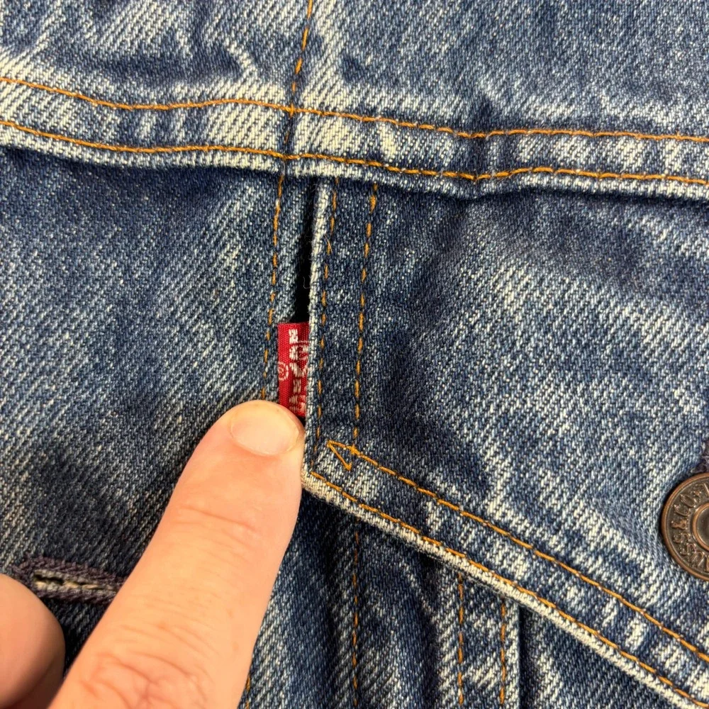 Levi's 71506‎ 0216 Vintage Trucker Jacket Men's 40 Made in Canada Denim Distress